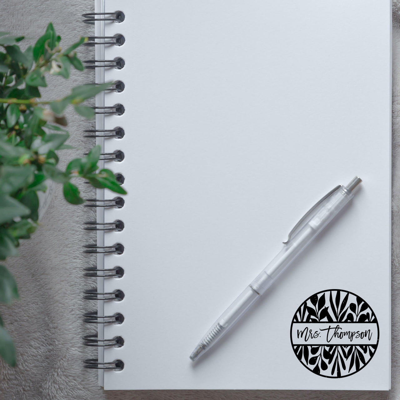 Split Wreath Name Stamp